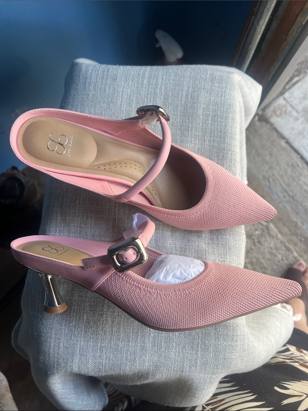 Pink Pointed cosy island Heels 7.5 - Picture 5 of 5